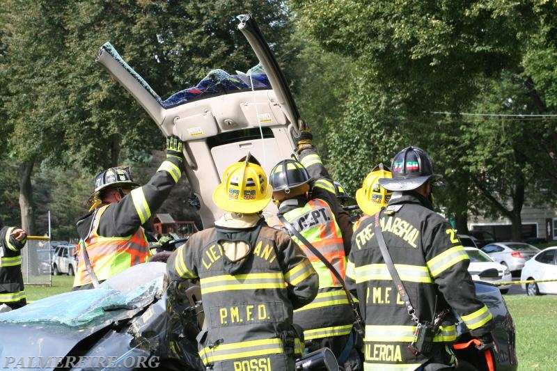 Palmer Days Vehicle Extrication Demo Palmer Municipal Fire Department